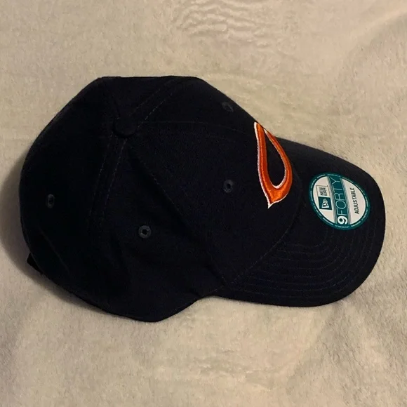 Chicago Bears hat with Sticker Tags - Picture 6 of 10